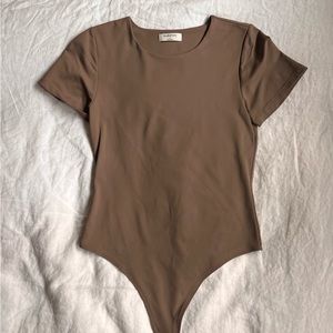 Babaton Contour Crew Short-sleeve Bodysuit